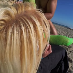 Blondie Fesser in 'Bangbros' Bubble-butt Beach (Thumbnail 868)