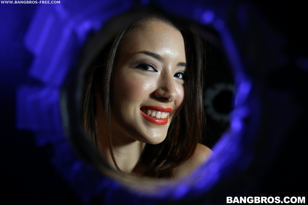 Bangbros 'Does the Glory Hole' starring Daisy Summers (Photo 16)