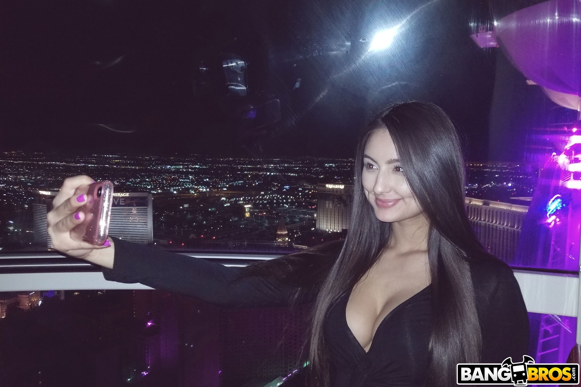 Bangbros 'Vegas Fuckation' starring Eliza Ibarra (Photo 4)