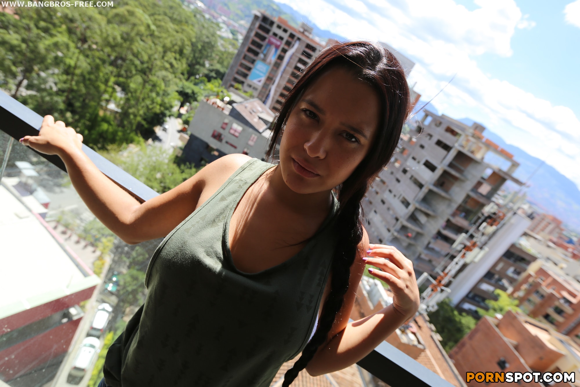 Bangbros 'Colombian college student Jessica fucked' starring Jesica (Photo 16)