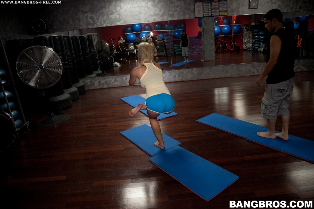 Bangbros 'and the Yoga Kid' starring Lexi Swallow (Photo 90)