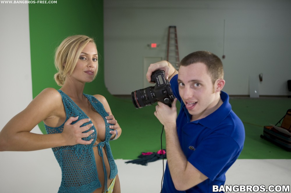Bangbros 'and the lucky fan' starring Nicole Aniston (Photo 126)
