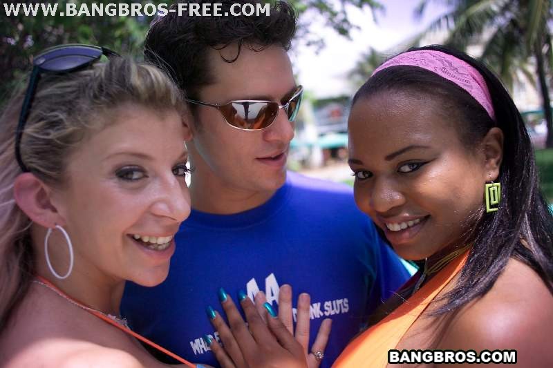 Bangbros 'Good Times!' starring Sara Jay (Photo 12)