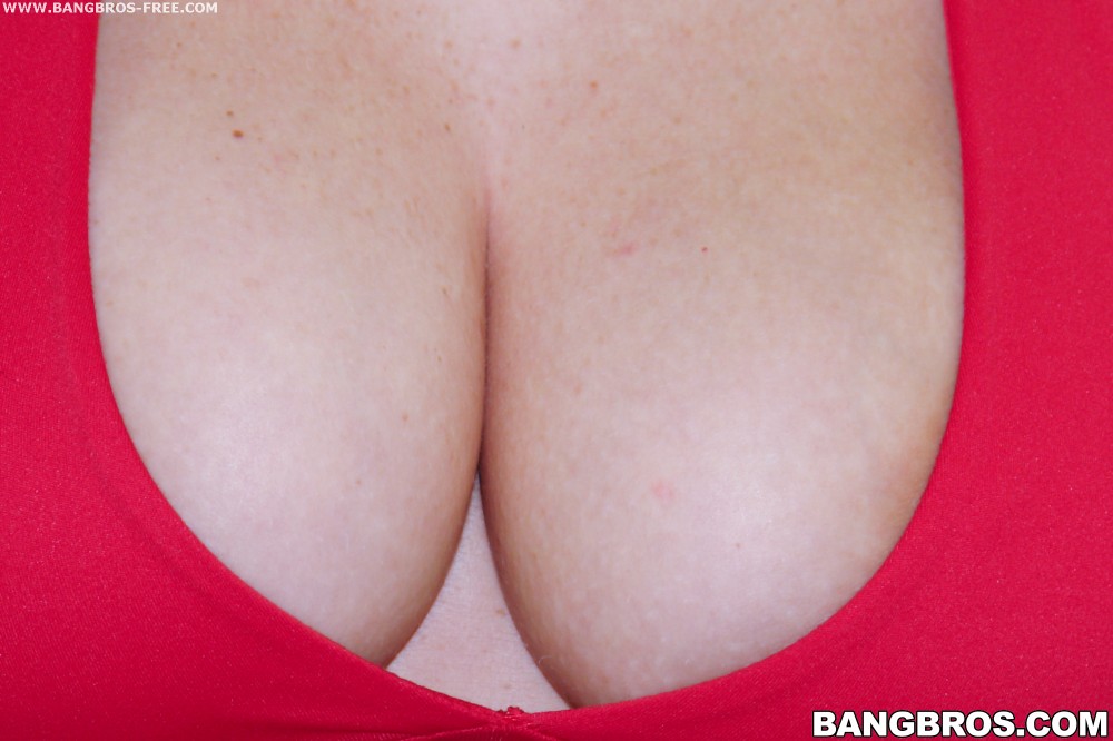 Bangbros 'Big natural tit brunettes are amazing' starring Sara Stone (Photo 40)